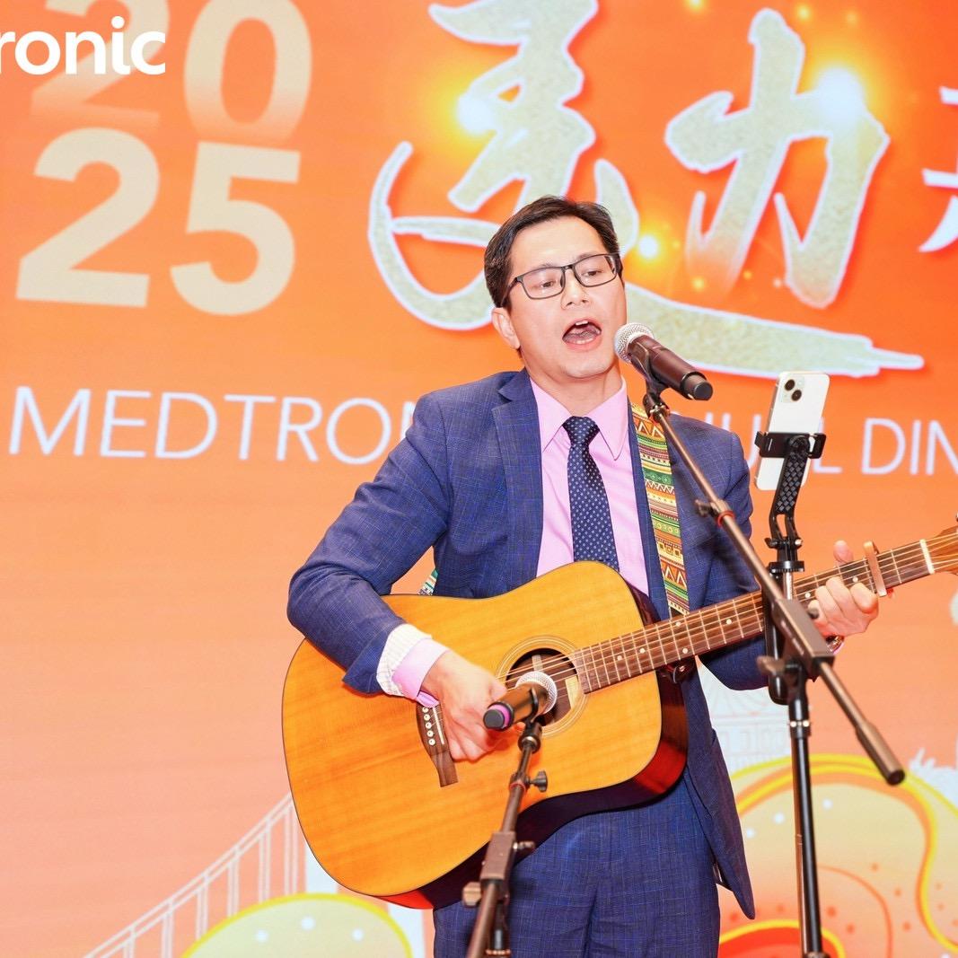 阿华不懂吉他