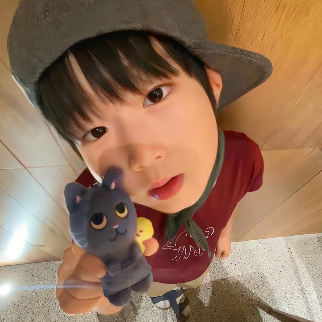 Nuyoah.
