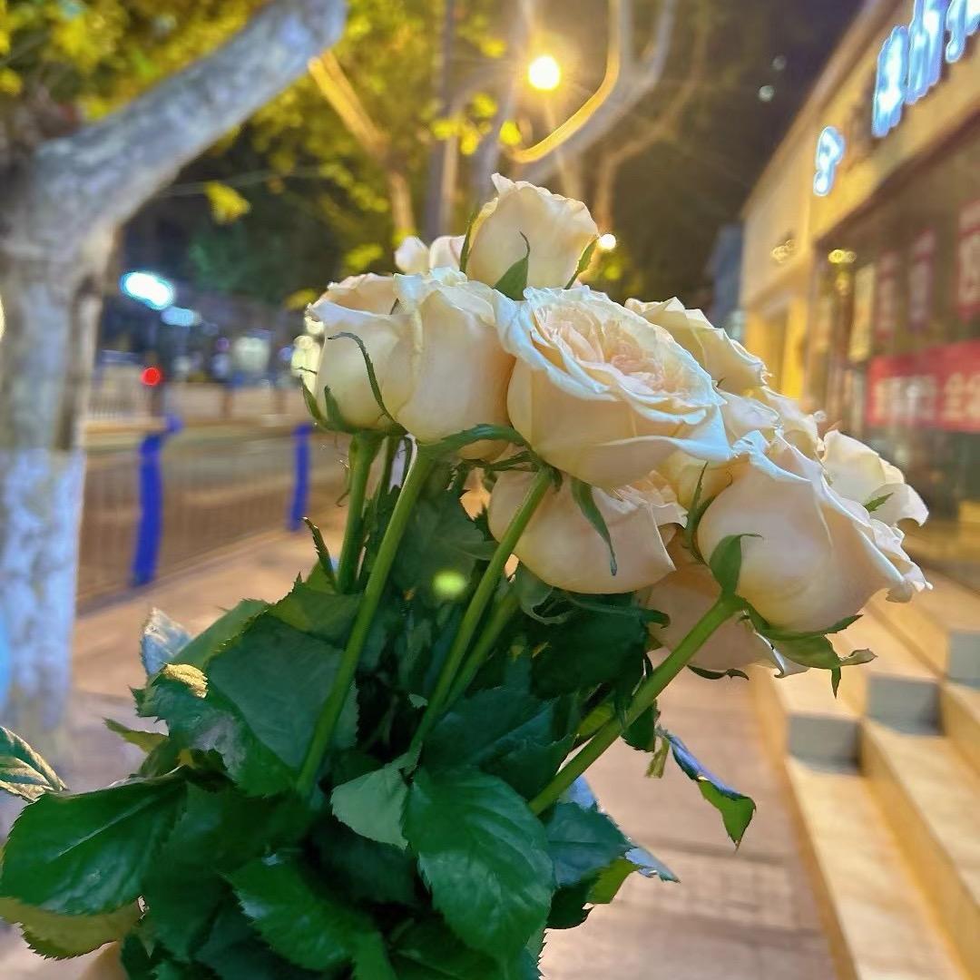 相见时难别亦难