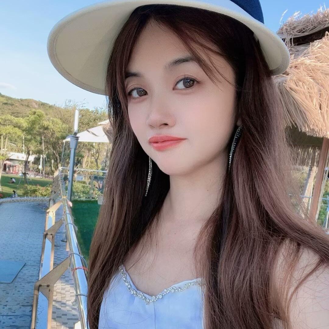 以沫（肉嘟嘟的ᶠᵃᶜᵉ）