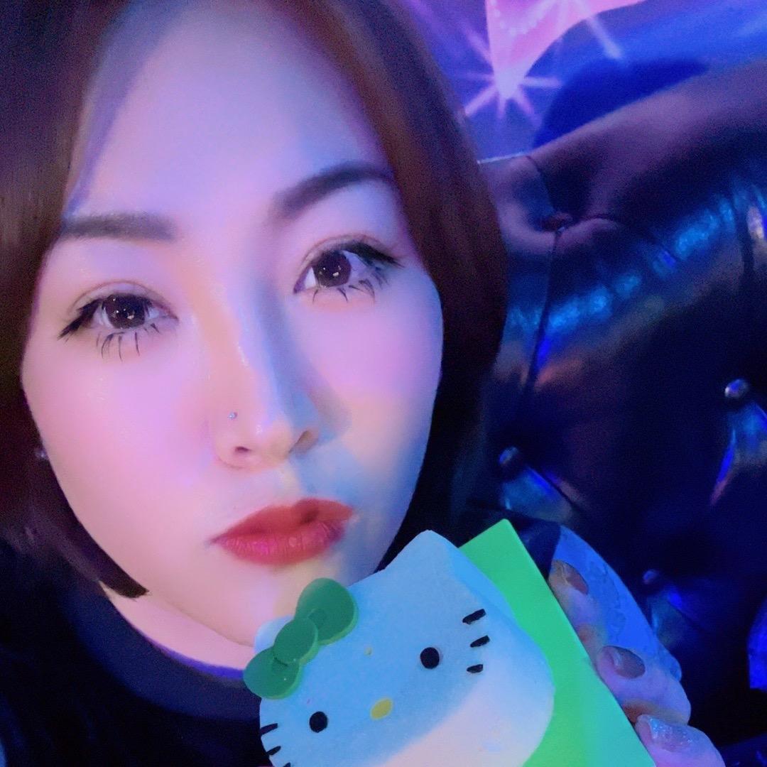 疯𖠚ᐝ小妍𖠚ᐝ