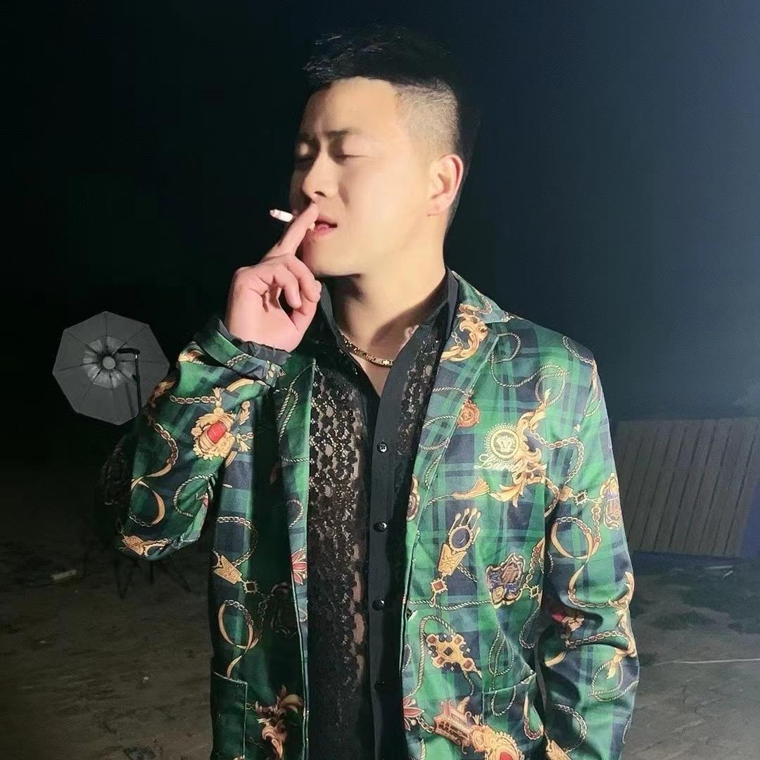 龍少（PK小王子）