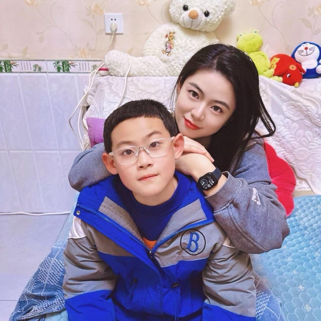 貌美如花的汉纸