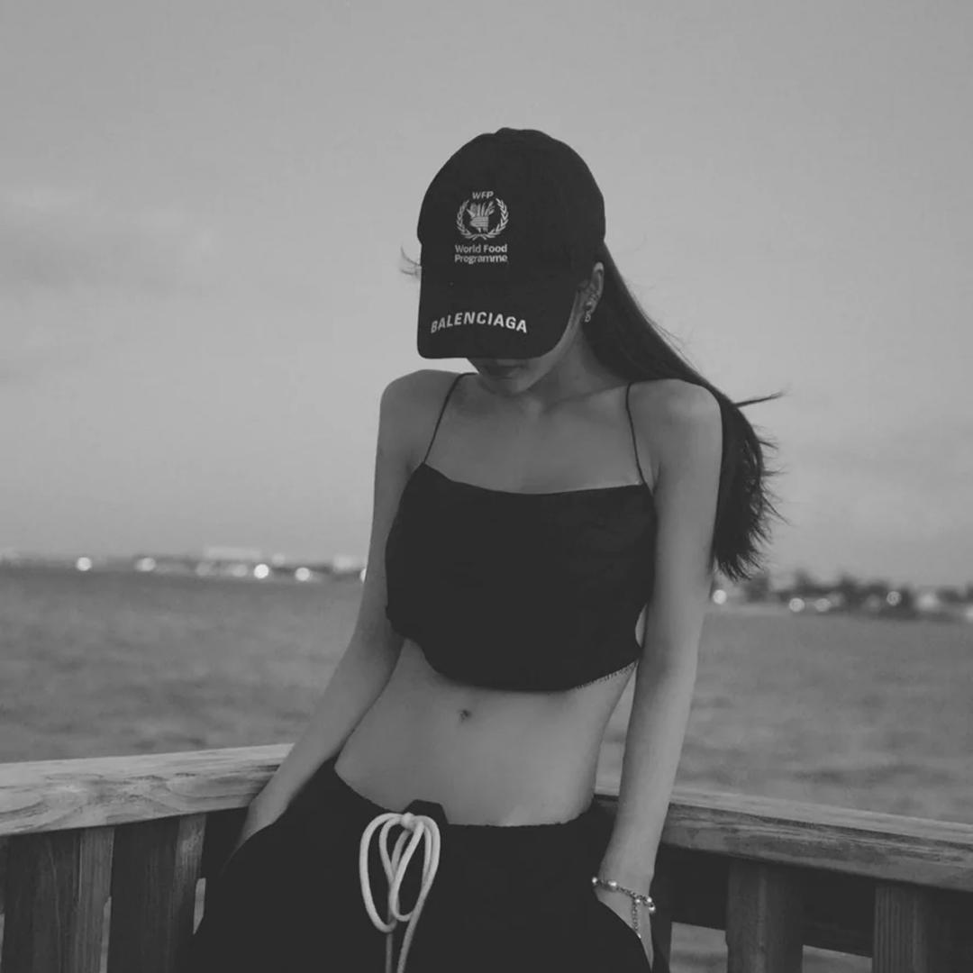 .♔
