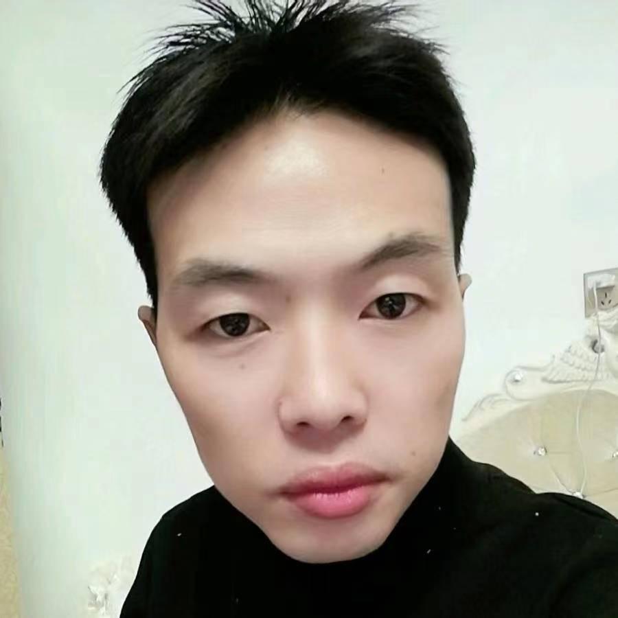 王俊（逛吃百色）