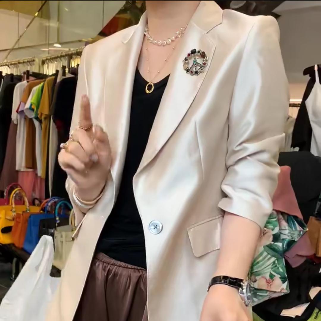 理积乐服饰店官方账号