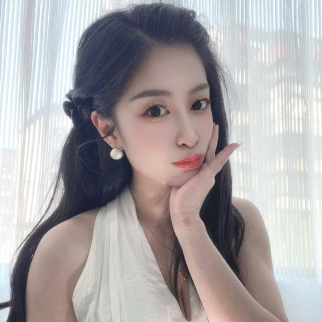 小灵子_吃喝玩乐🥤