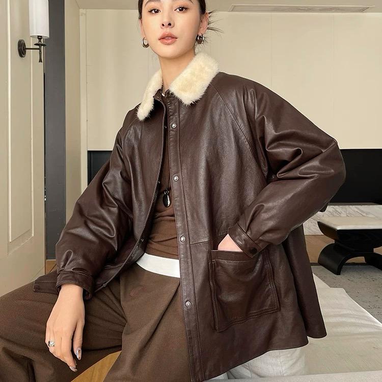 嘬嘬姐轻奢柜柜女装