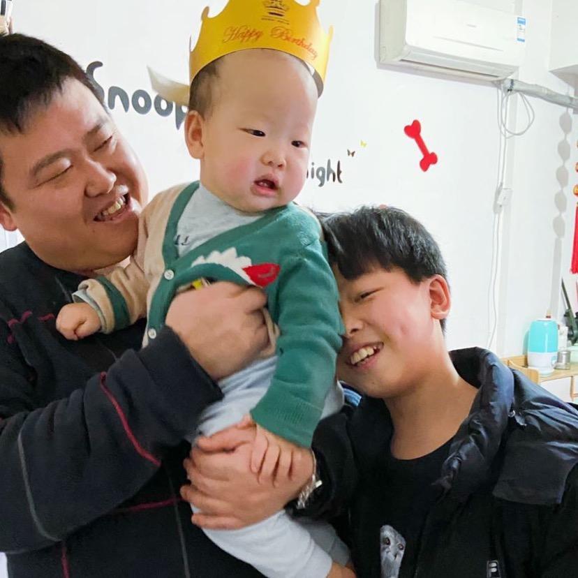 易诚胖哥二手车商务车小号