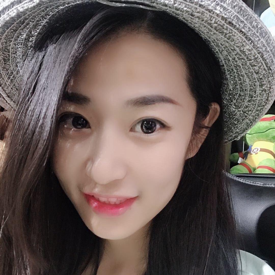 爱笑的我🐷