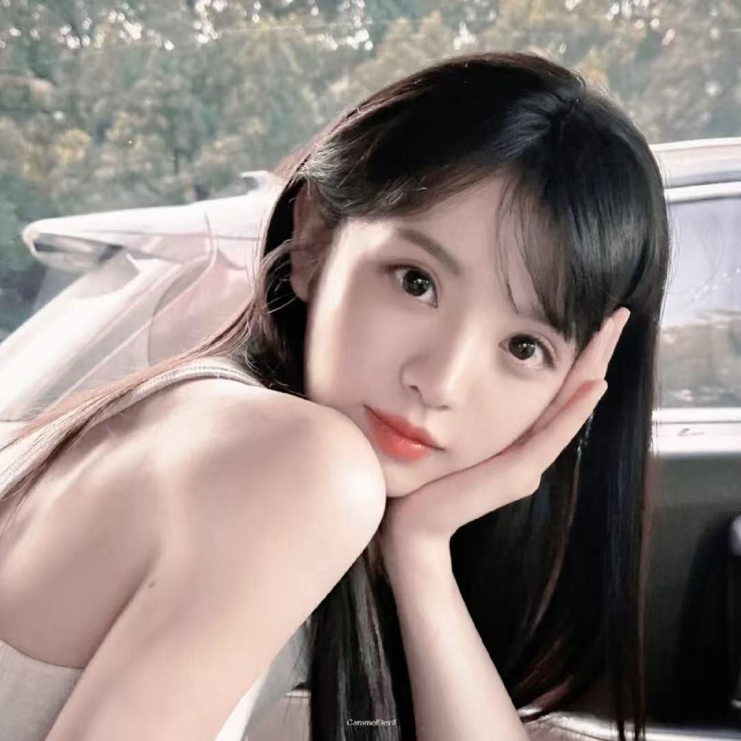 小奕.