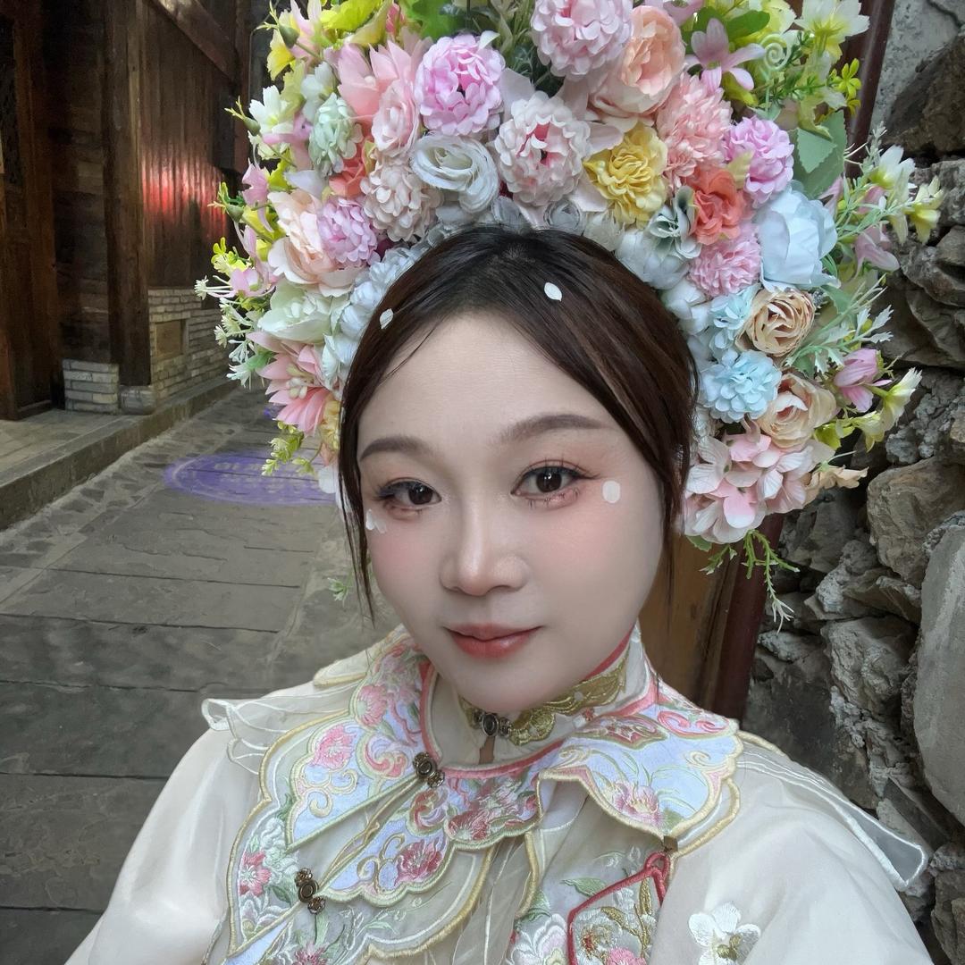 小闫妮@自嫁接睫毛