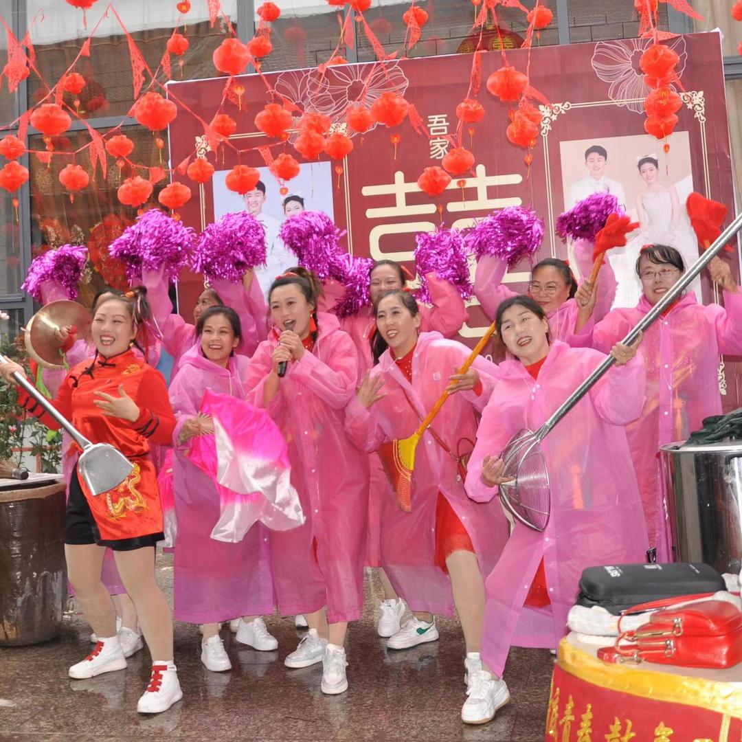 寺底青春鼓舞团-领队丽丽