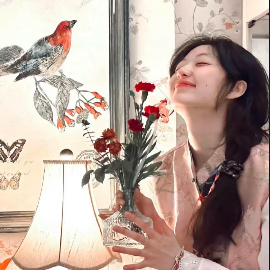 李李.