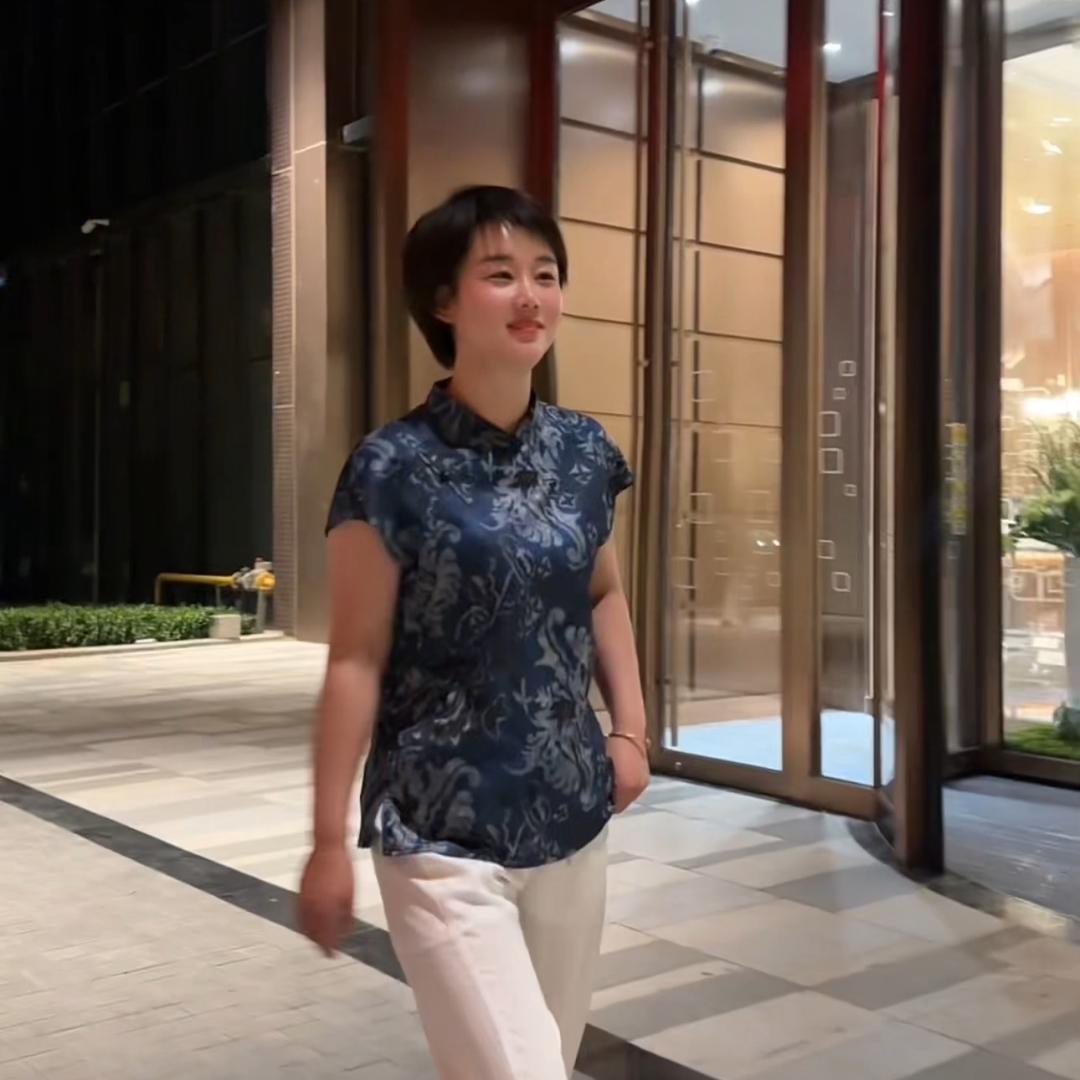杏花村名裳服饰