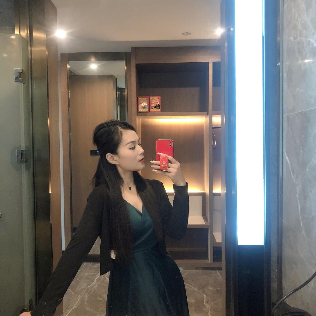 箫姐羽绒服