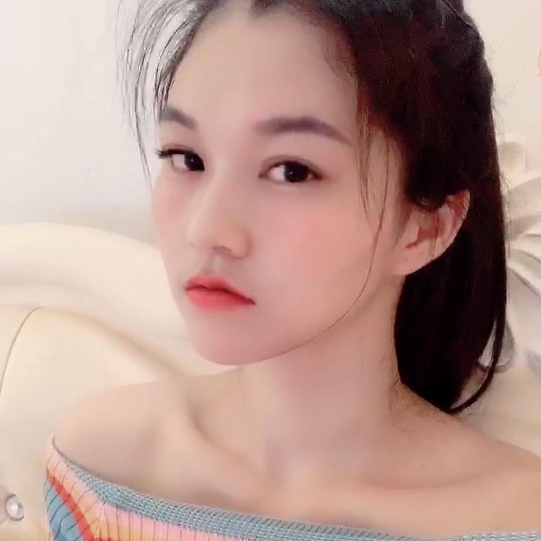 LULY简遇女装童装集合馆