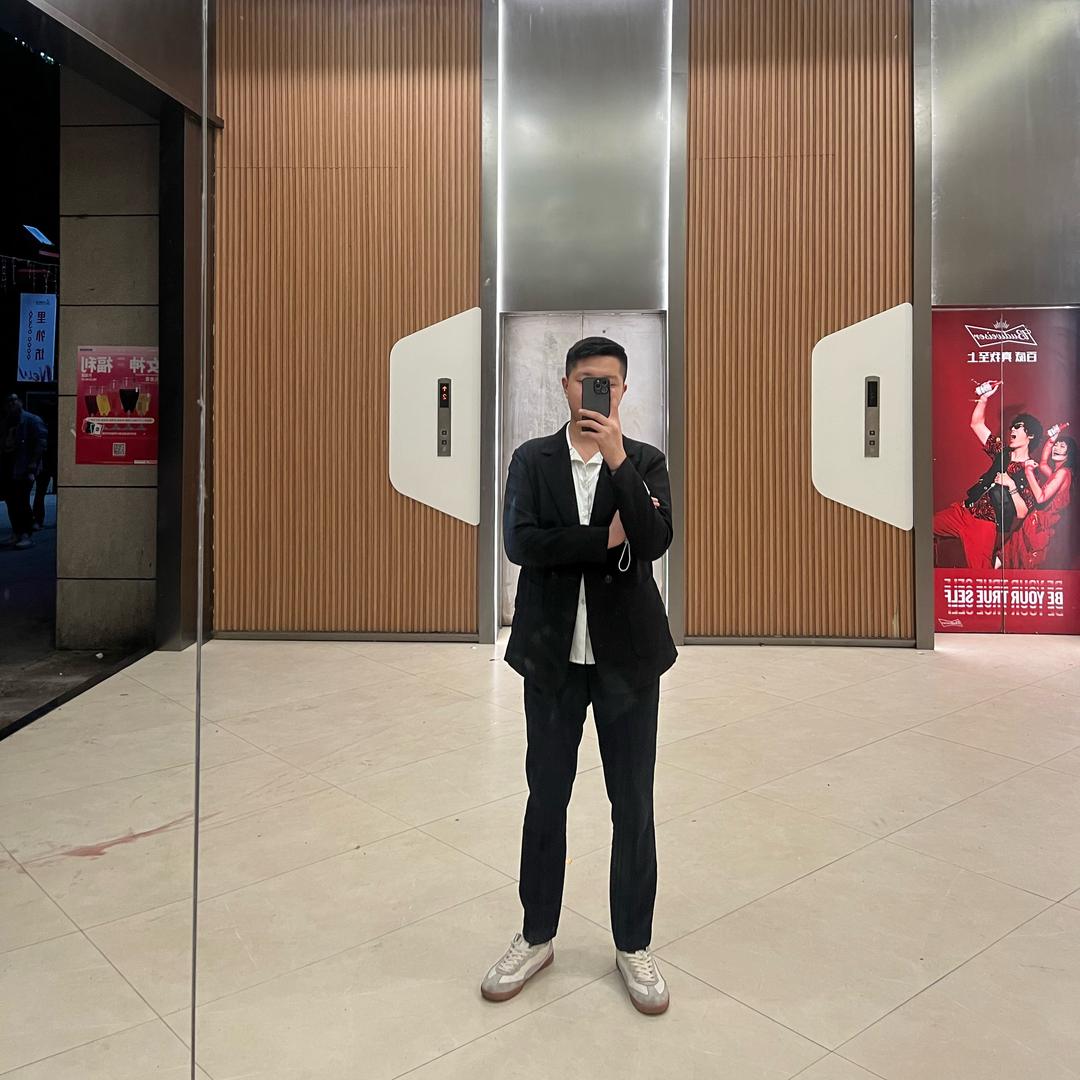 布卡BOOM小酒馆老唐