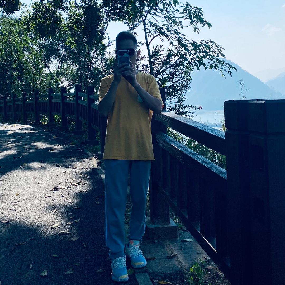 卖二哥的柠檬茶