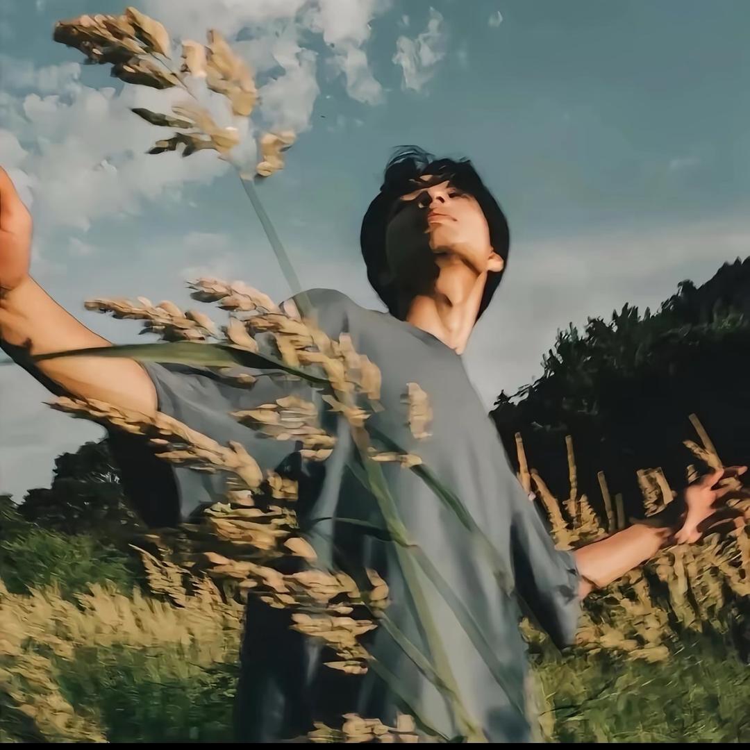 天 赐。
