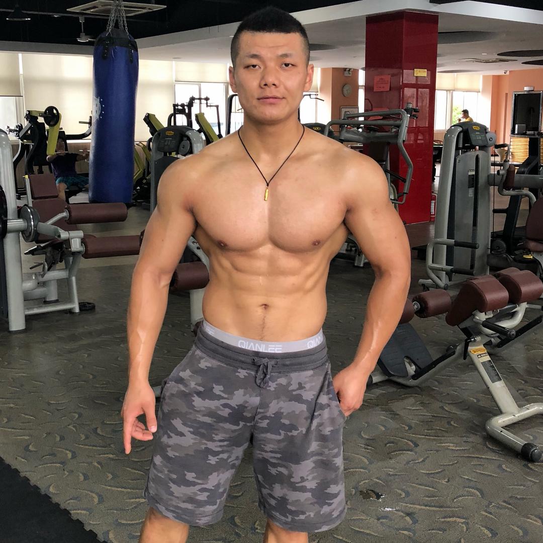 丹阳健身徐文强