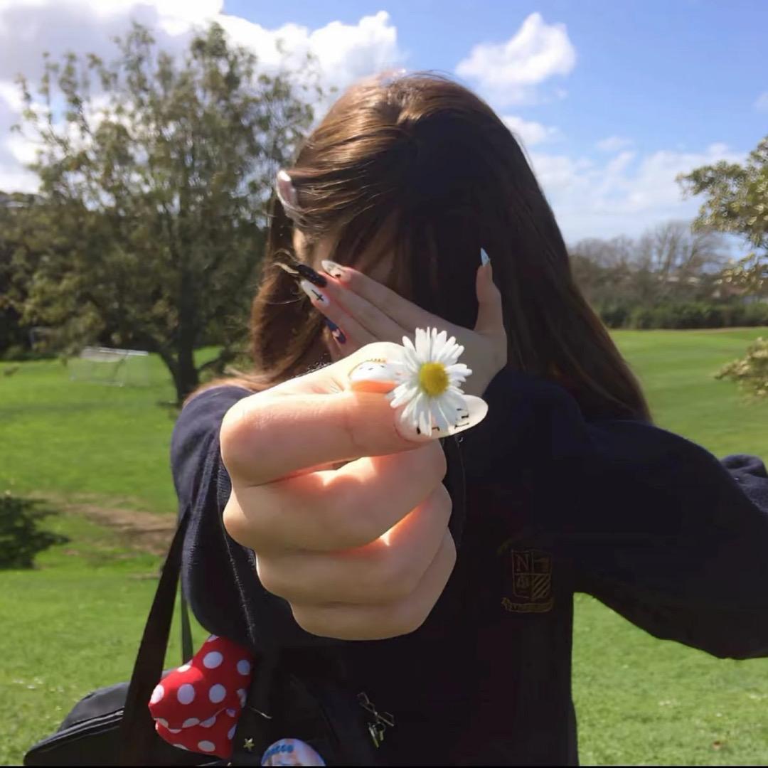 鲸奇投-懒懒小蜜蜂