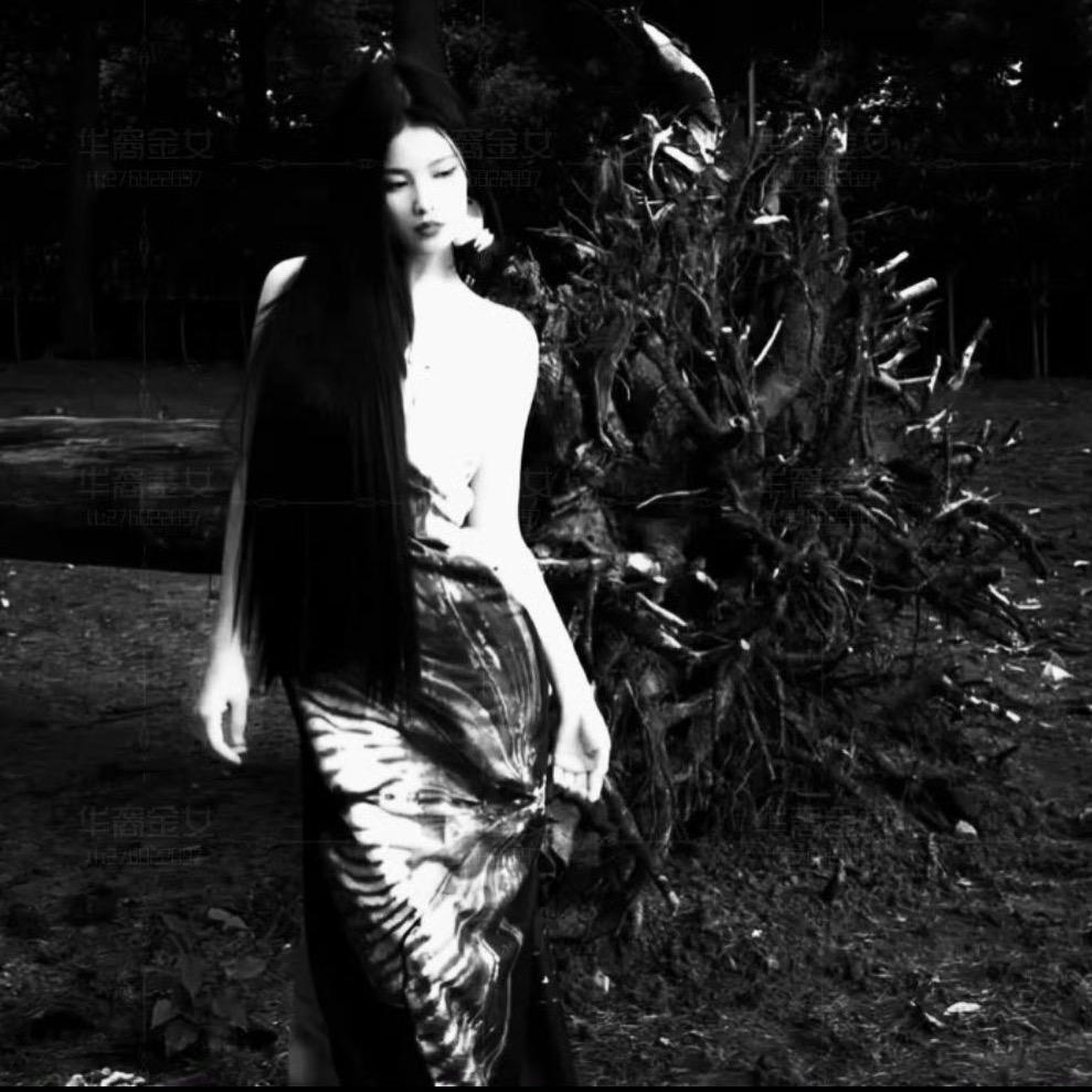 忧郁小怡