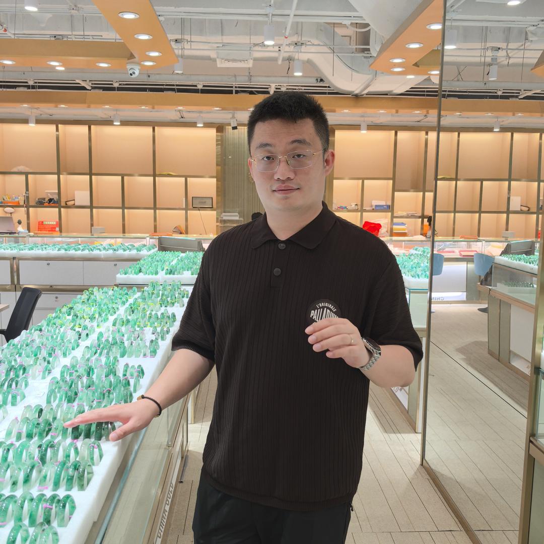 地大珠宝杨弟非洲翠展厅精选