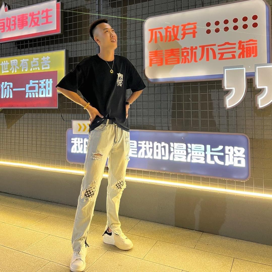 阿锐🐲（承蒙厚爱）