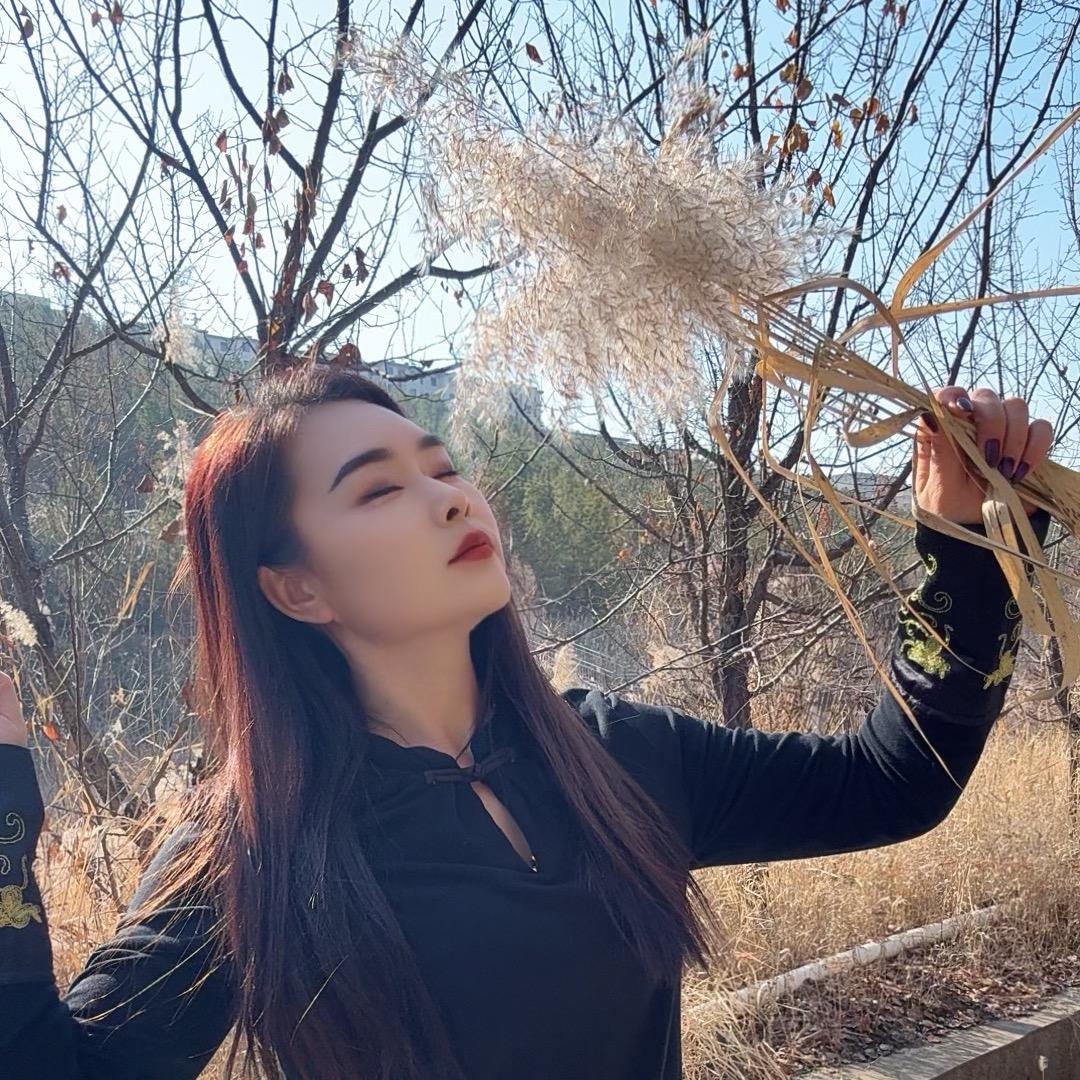 胡闹闹🧎🏻‍♂️‍➡️👩🏻‍🦯