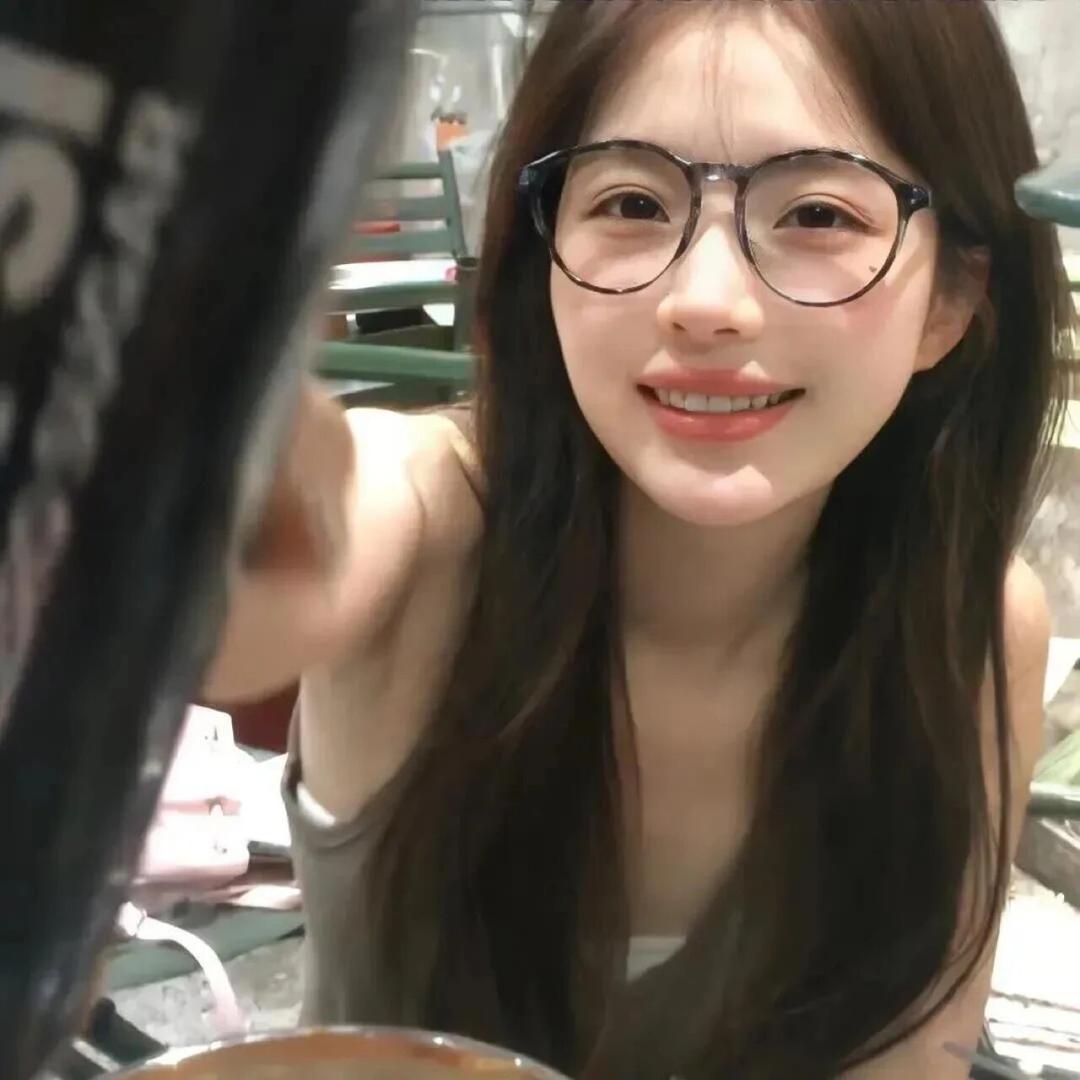 姗姗💫