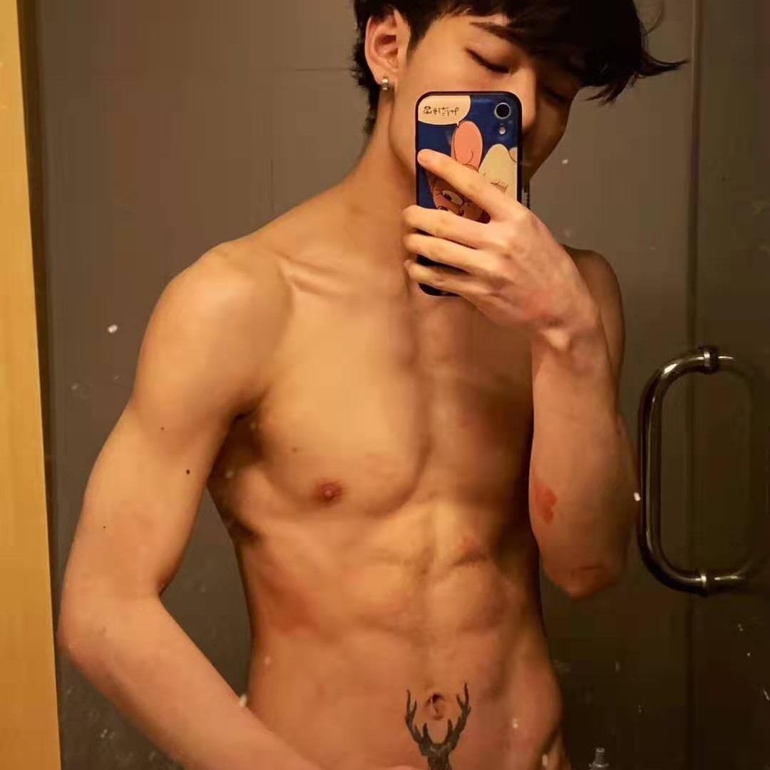 轩轩的小欢欢🌈🌈🌈🌈（私信被封版