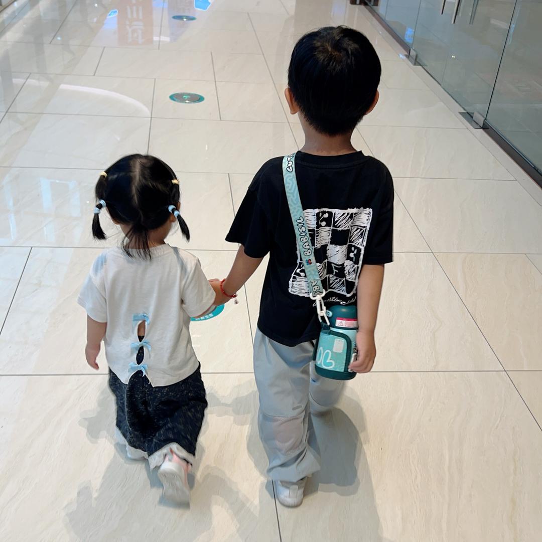 被财神爷放在心尖尖的小闺女儿