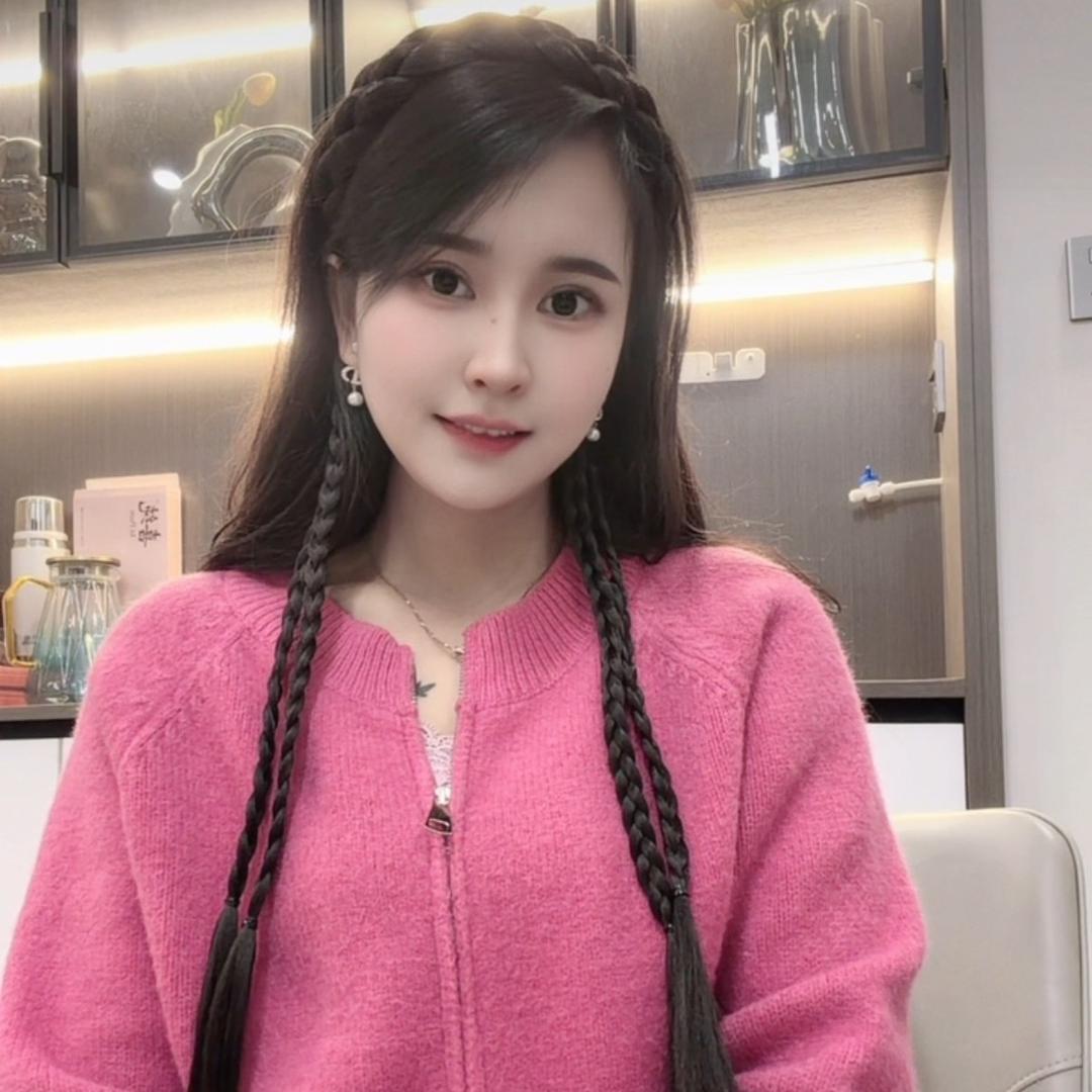 🎀🍀、李小李