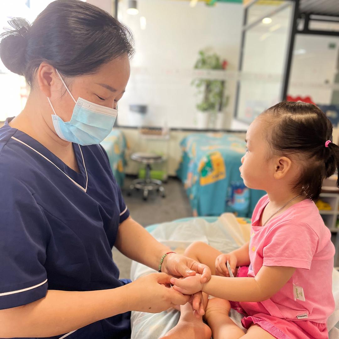 家庭儿推指导师