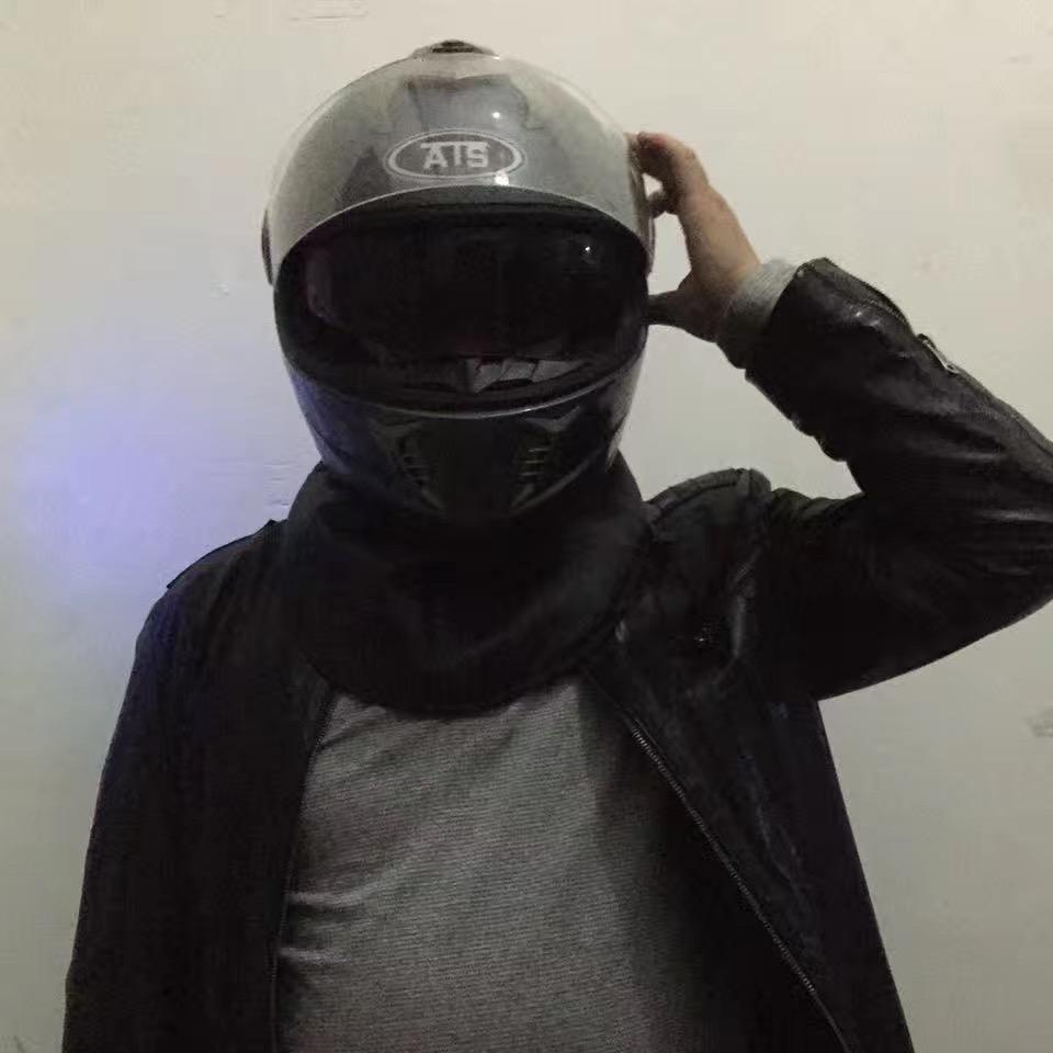 奈斯图米邱先生