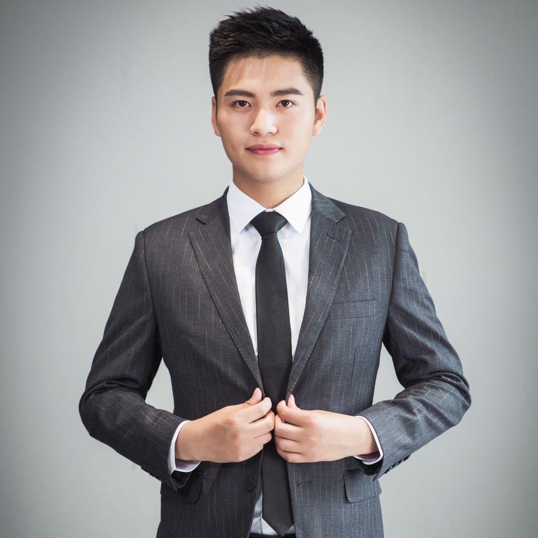 北龙湖金茂11号地置业顾问石绍鹏