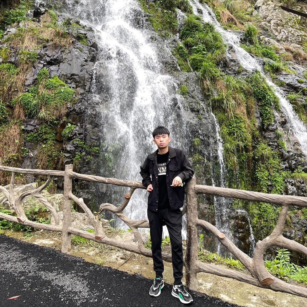 阿成的朋友圈🏅️