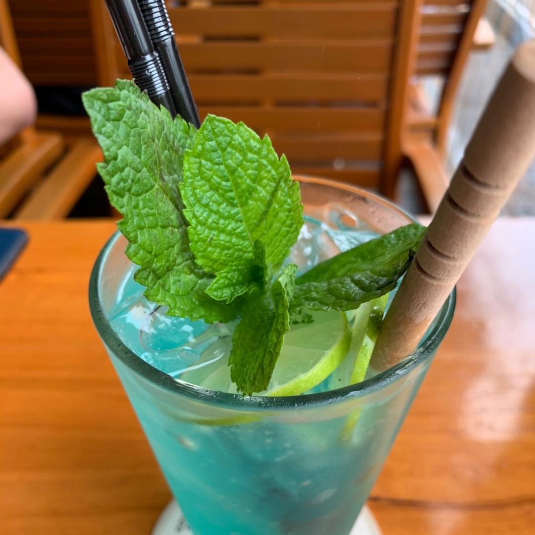 阳光的快乐生活