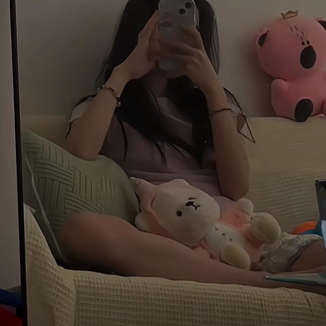 小伊cc