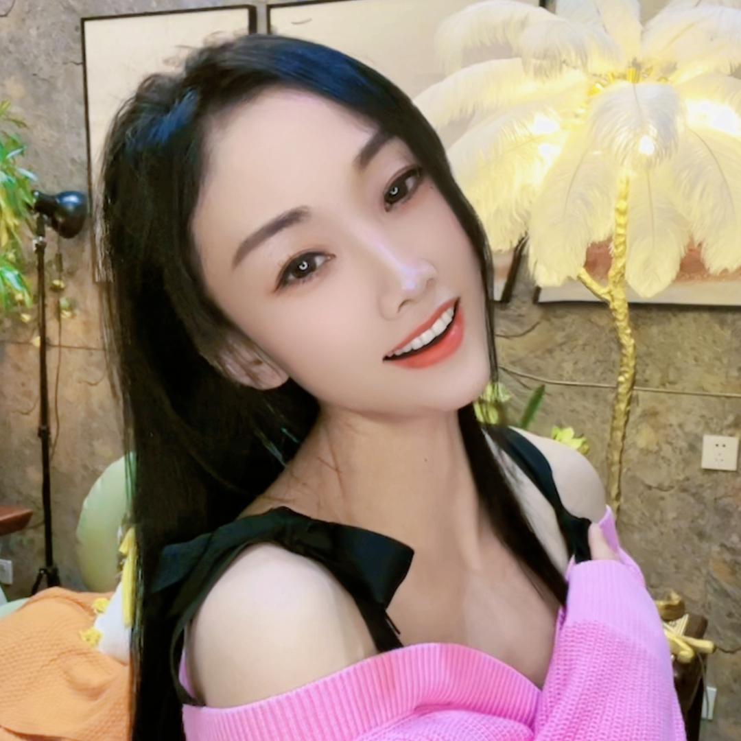 草莓味的风❤️