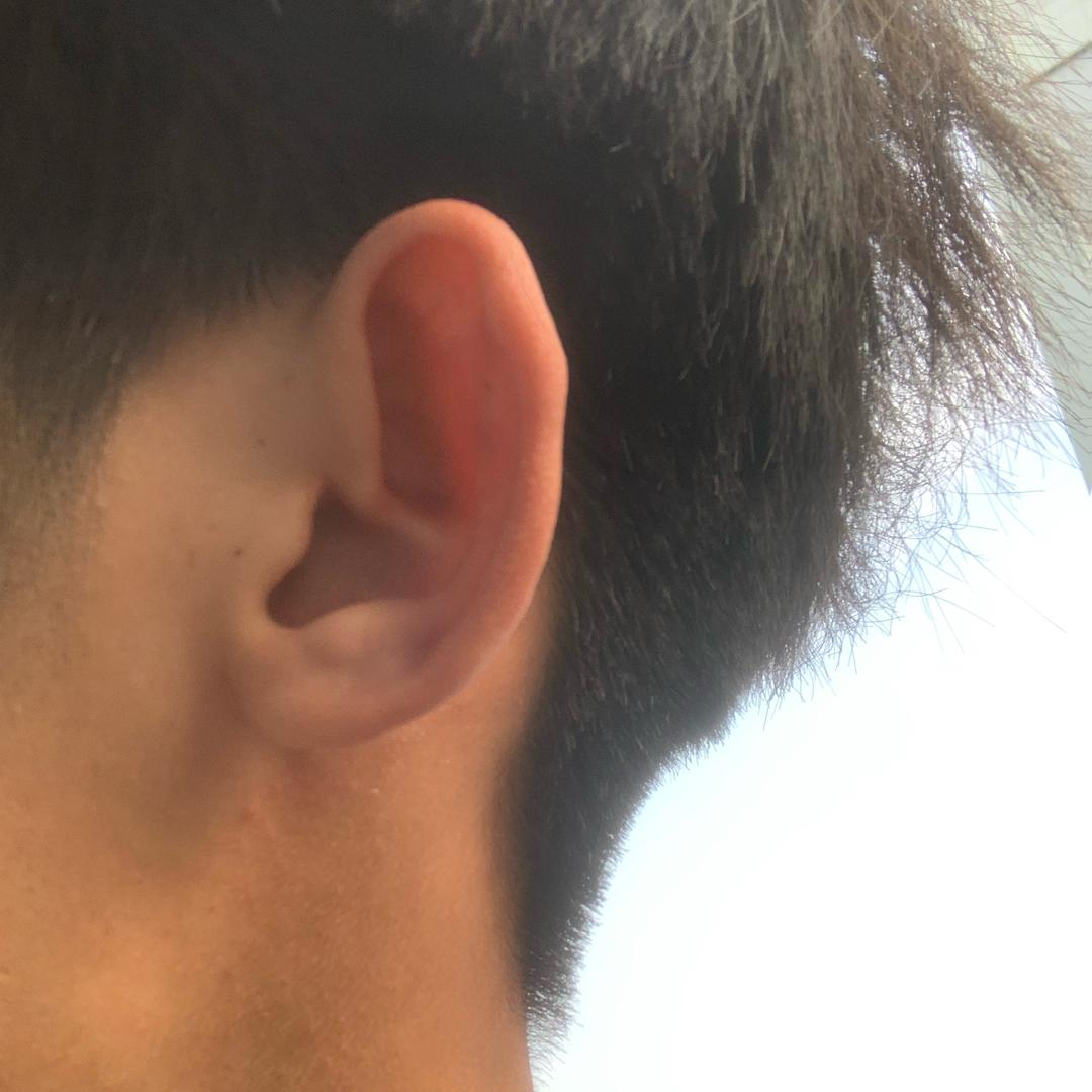小岁.