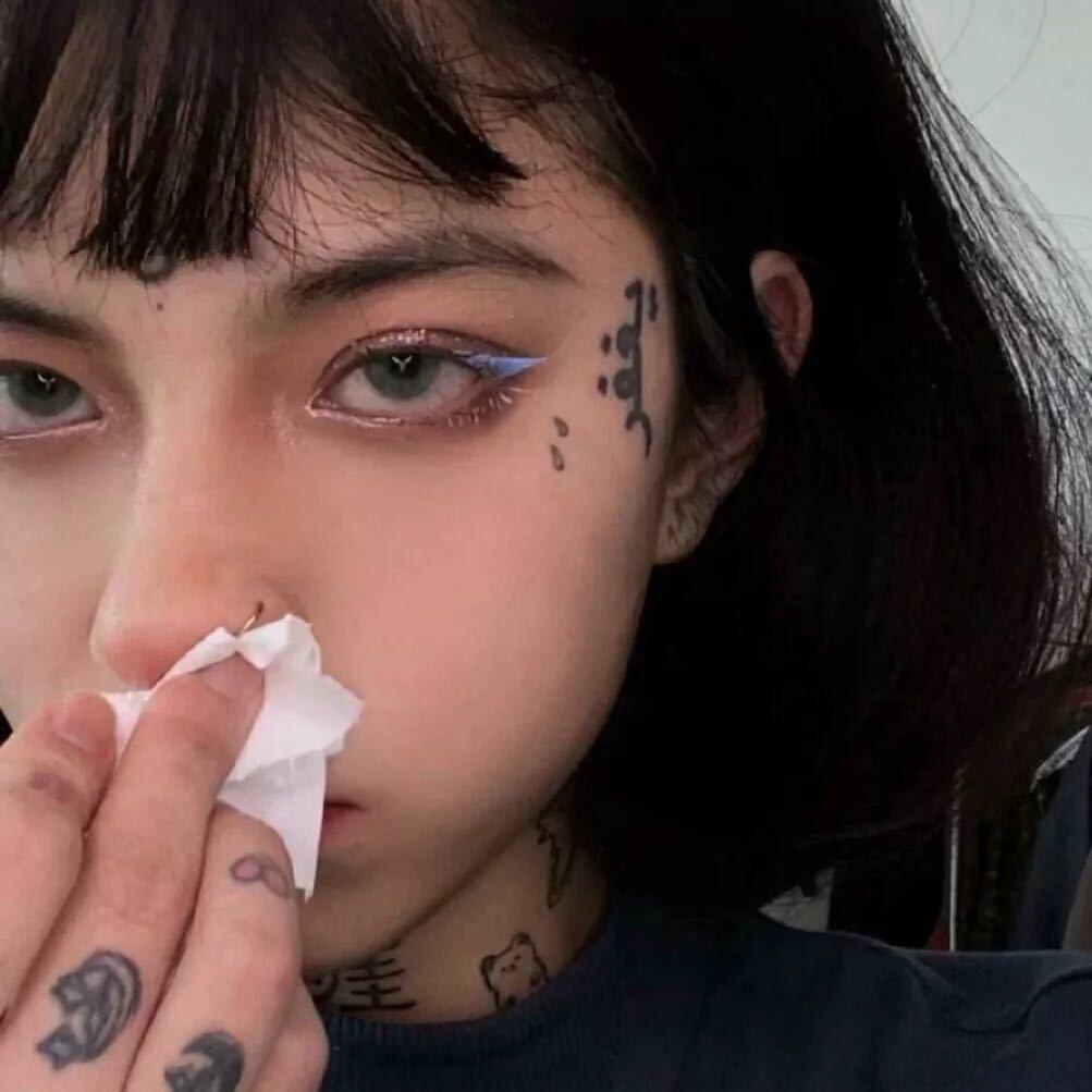 一曲离殇丶笑看人世繁华