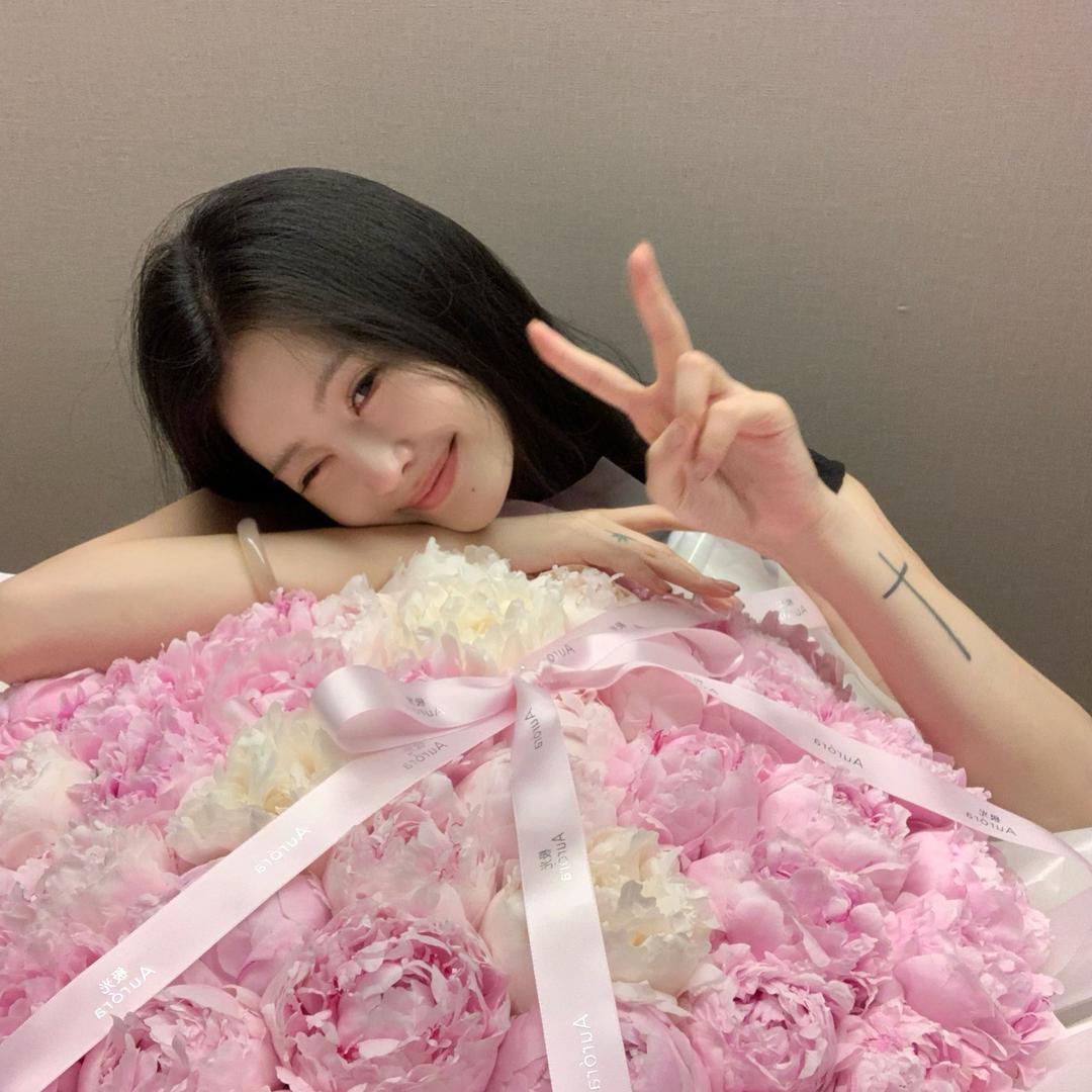 郝洁服饰·六金