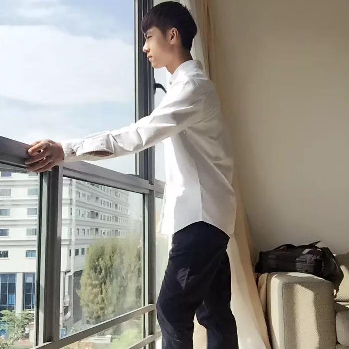 Dh。
