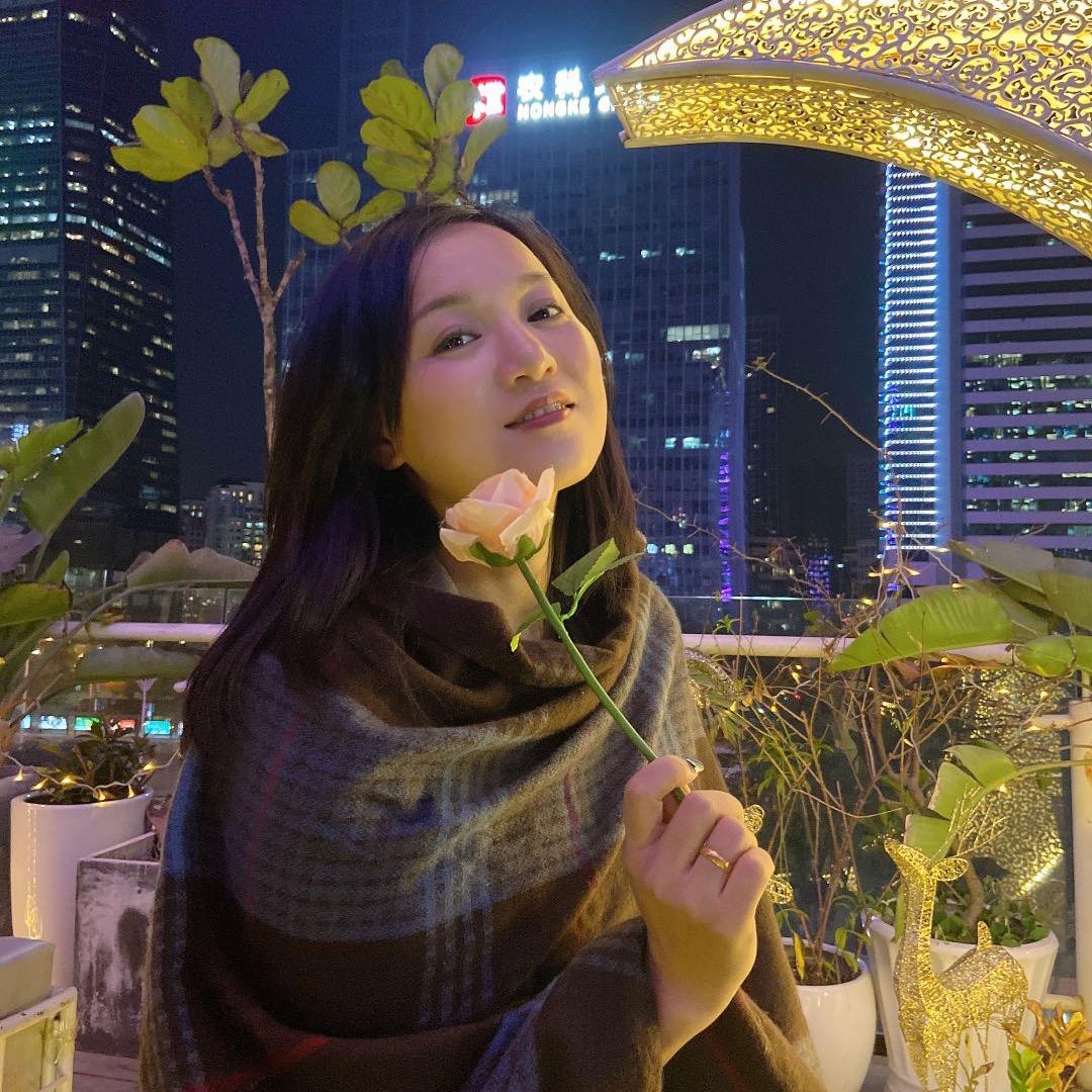 生动姐服装批发