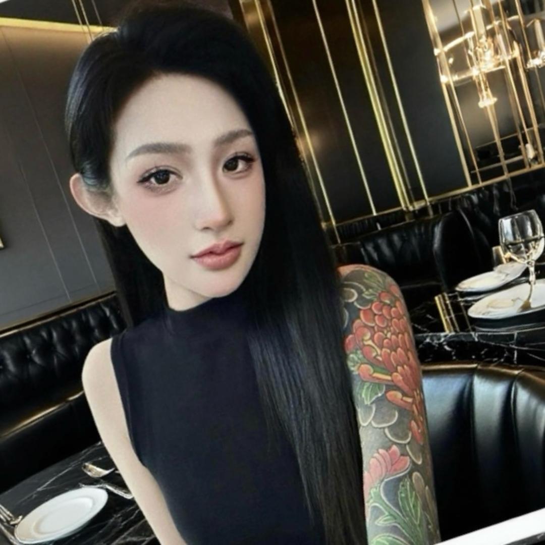 五莲县O泡女装集合店