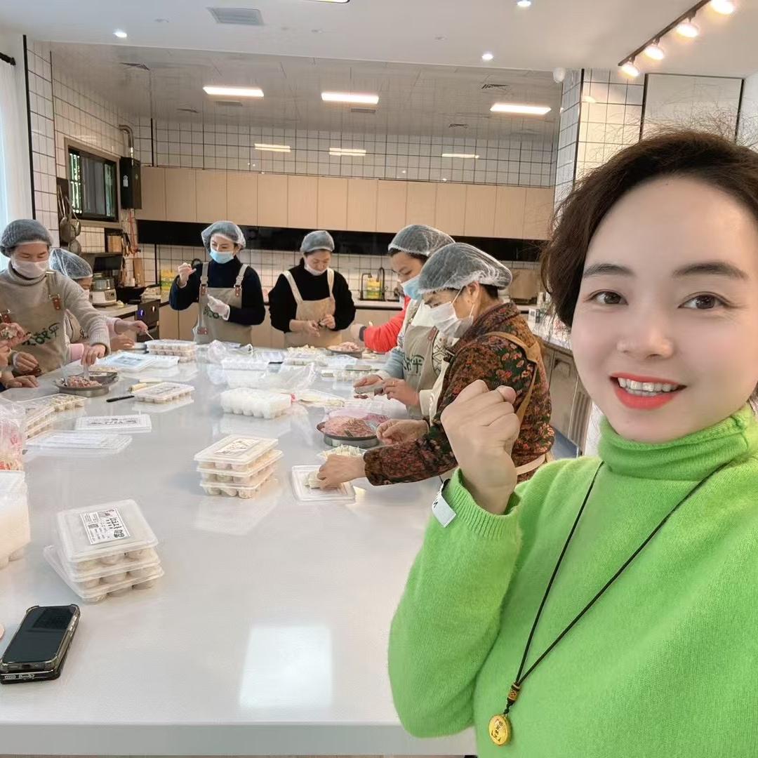 汨罗平姑娘彩色饺子