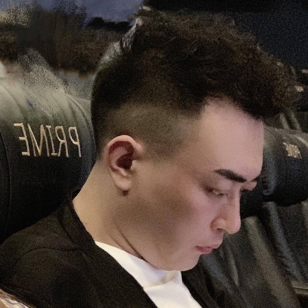 ☮️摩登☮️