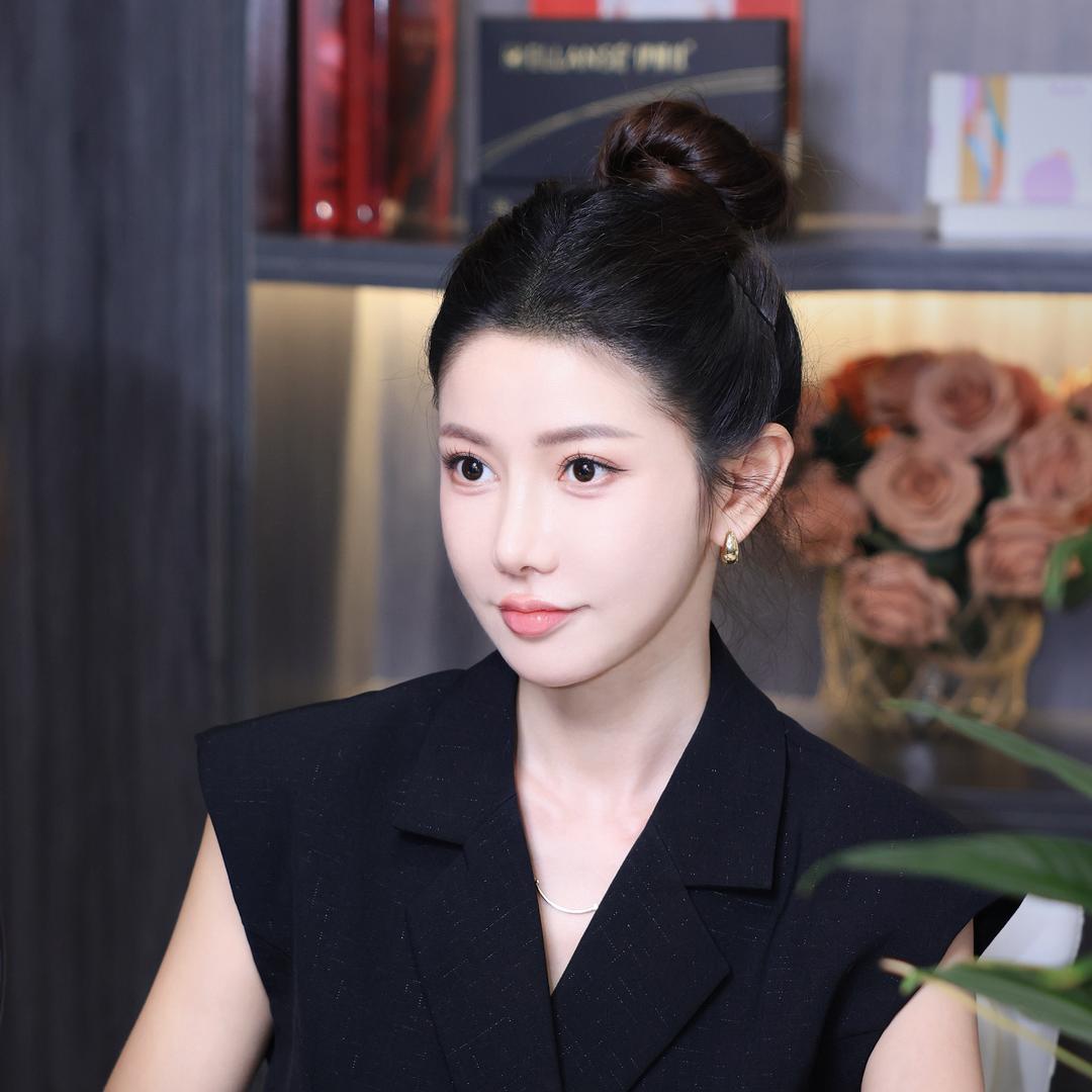 紫涵-奕霏美丽Go